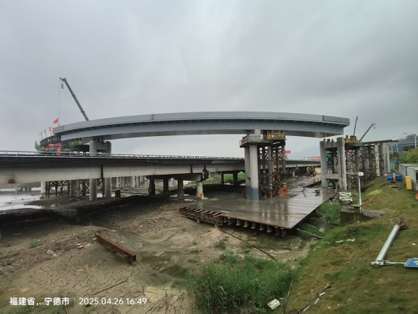 沈海高速羅寧段新增車?yán)餅郴ネㄤ撓淞喉斖?>
                    </p>
                    <p class=